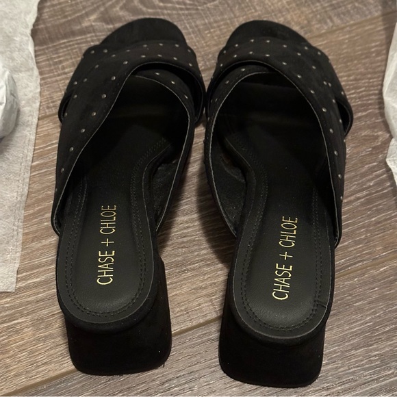 Chase + Chloe Butter soft suede Mule - Picture 6 of 11